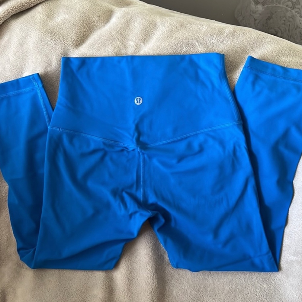Lululemon Align Poolside Leggings 21” Perfect Condition
